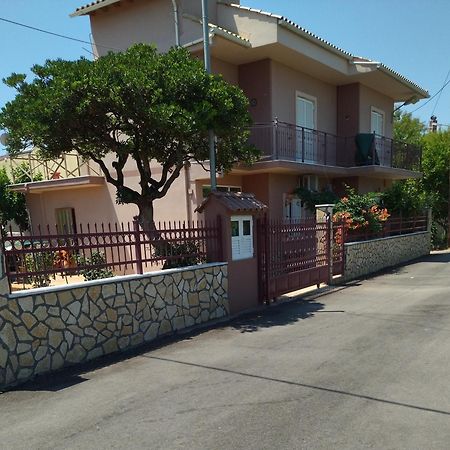 B&B One Воница Экстерьер фото